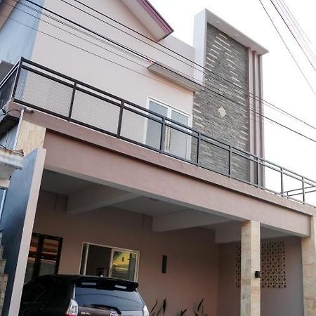 Wangi Homestay บันยูวังงี ภายนอก รูปภาพ
