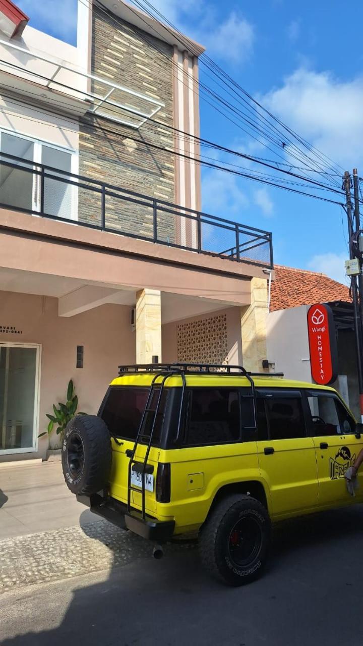 Wangi Homestay บันยูวังงี ภายนอก รูปภาพ