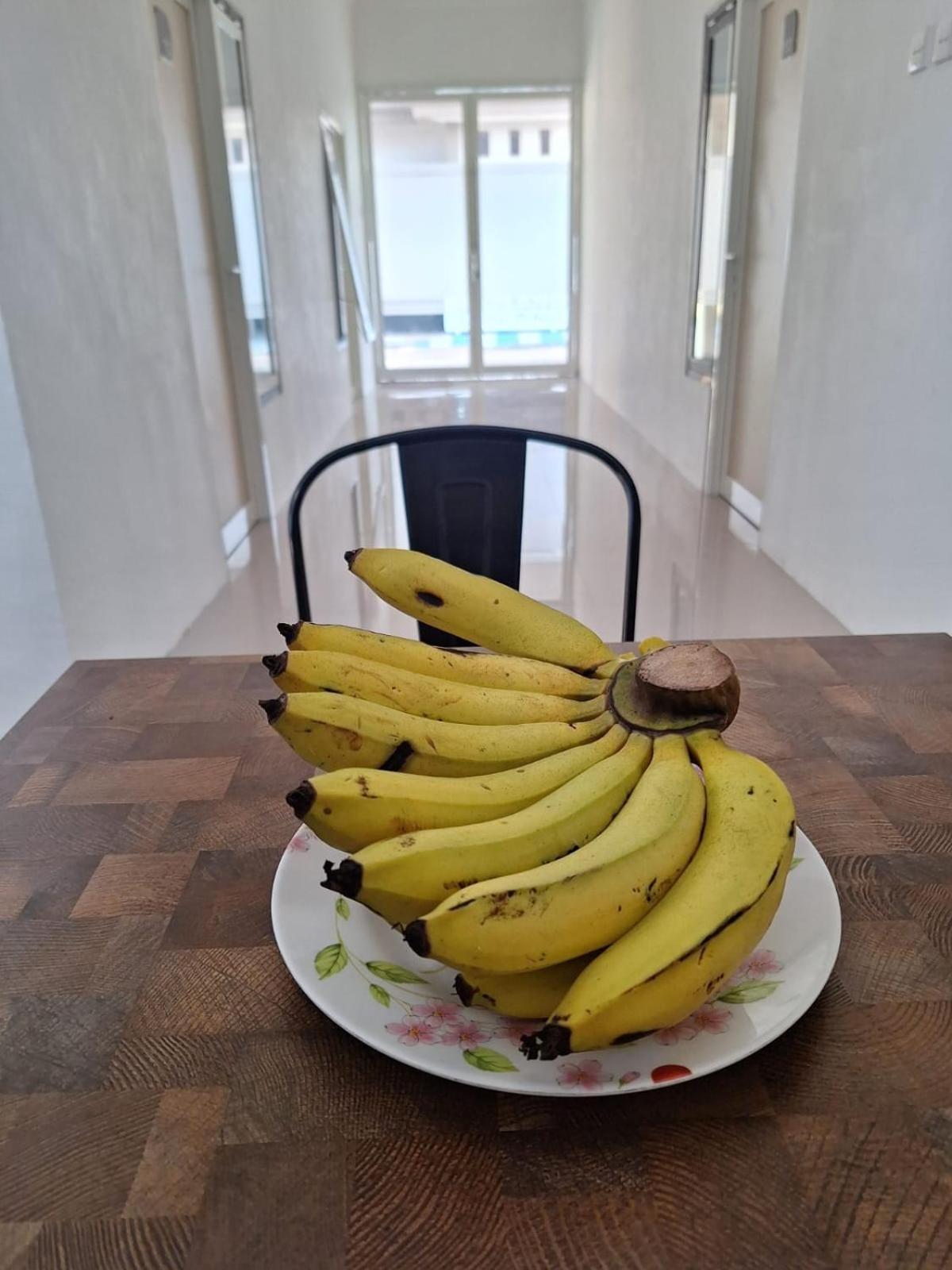 Wangi Homestay บันยูวังงี ภายนอก รูปภาพ